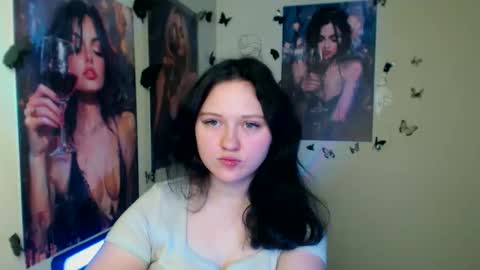 Alice online show from December 22, 7:17 pm