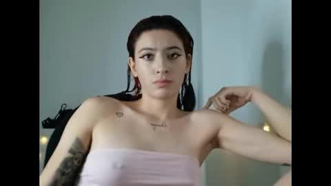 Mia-foster online show from December 9, 7:50 pm