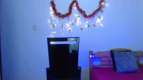 Gia Independent model online show from December 19, 1:21 am