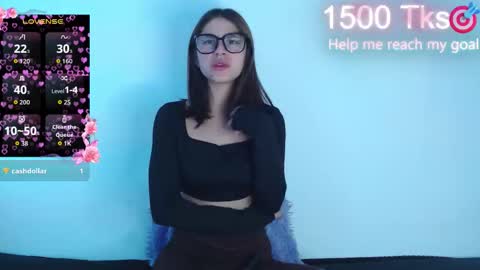 Snapshot of _gwen__ chatting on September 10, 6:13 am Gwen online show from September 10, 6:13 am
