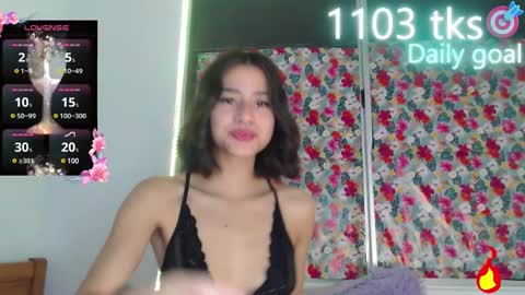 Snapshot of _gwen__ chatting on February 14, 5:09 am Gwen online show from February 14, 5:09 am