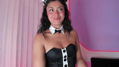 Hanna online show from November 28, 8:45 pm