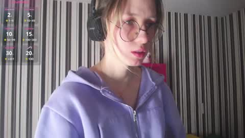 Hannaolotl online show from December 16, 8:20 am