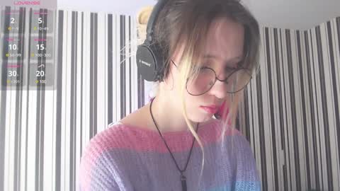 Hannaolotl online show from December 19, 8:24 am