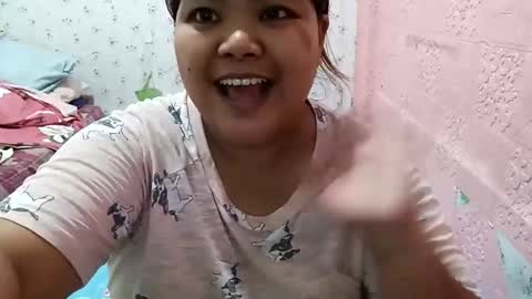 _hershey003 online show from October 18, 9:23 am