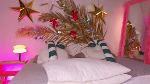 Holly online show from January 20, 5:48 am