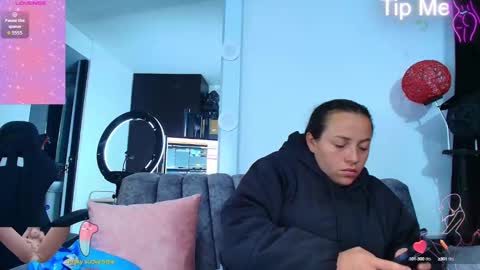 Snapshot of _honey1_ chatting on September 15, 12:35 pm Honey online show from September 15, 12:35 pm