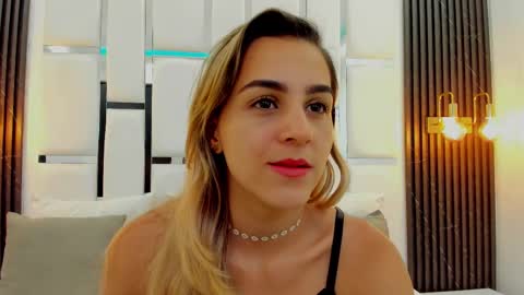 Snapshot of _iris1_ chatting on March 7, 9:38 pm Iris online show from March 7, 9:38 pm
