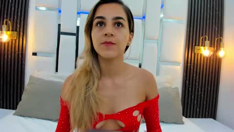 Snapshot of _iris1_ chatting on February 27, 11:41 am Iris online show from February 27, 11:41 am