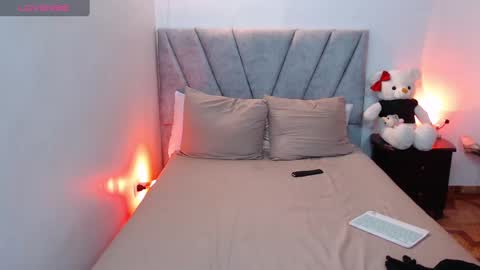 _jhoa online show from October 12, 2:47 am