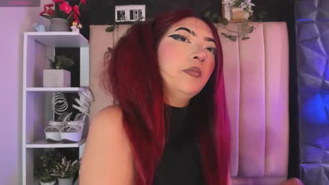 Mia online show from January 19, 3:08 pm