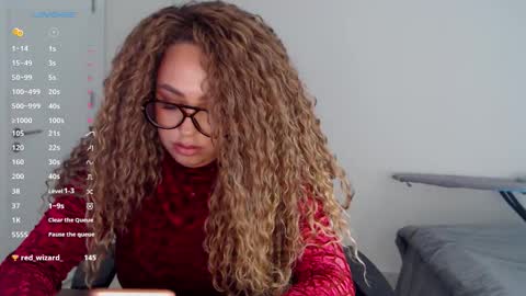 _just_a_queen_3 online show from March 5, 3:30 pm