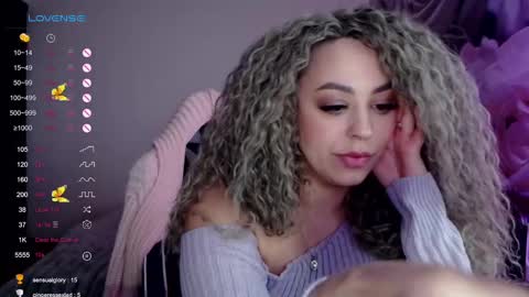 Snapshot of _just_a_queen_3 chatting on March 6, 6:26 pm _just_a_queen_3 online show from March 6, 6:26 pm