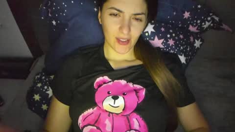 Snapshot of _just_a_simple_girl chatting on December 4, 1:20 pm _just_a_simple_girl online show from December 4, 1:20 pm