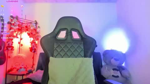 _kairy_ online show from December 16, 2:17 am