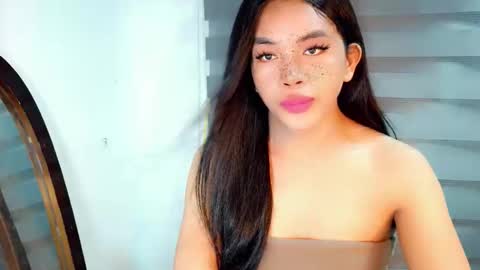 its me karie online show from March 18, 10:42 am