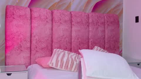 Kendall online show from March 17, 12:20 pm