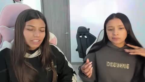 khloe sweet online show from November 27, 3:15 pm