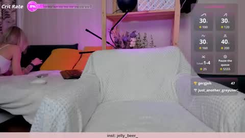 Kiara 0100 - 0700 UTC almost every day online show from September 23, 4:32 am