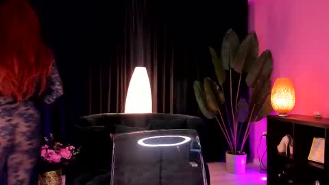 Kim online show from September 13, 2:47 pm