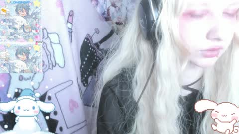 Snapshot of _kuroneeko_ chatting on December 20, 10:49 am kuro online show from December 20, 10:49 am