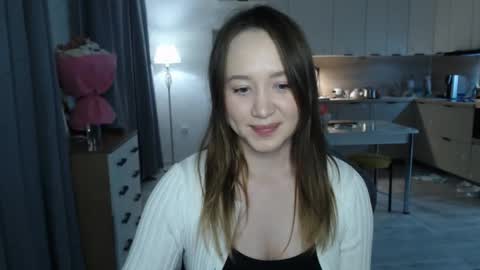 _lalune_ online show from February 23, 3:22 pm