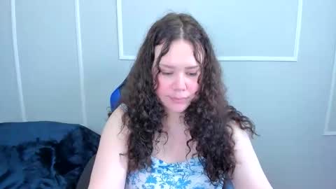 leana online show from May 17, 7:02 pm