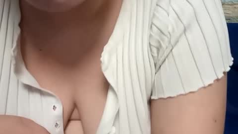 Leilani online show from February 11, 10:58 am