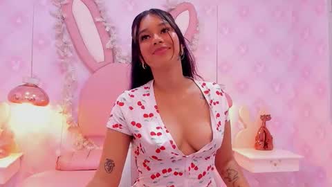 Snapshot of _lia_swan chatting on October 18, 4:48 am Lia Swan online show from October 18, 4:48 am