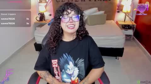 Liily online show from October 21, 8:57 pm