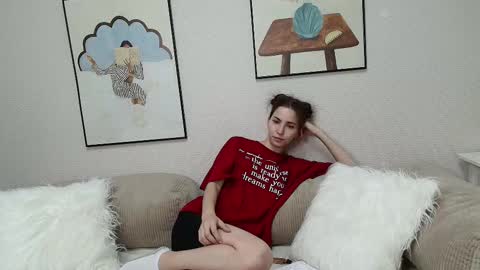 Emma online show from October 1, 2:11 pm