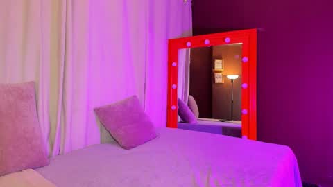 Ivy 3 online show from February 24, 7:45 pm