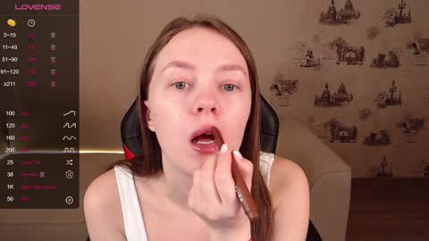 Snapshot of _little_sunshine_ chatting on March 1, 3:32 am My name is lina Lush is activePrivate is Open online show from March 1, 3:32 am