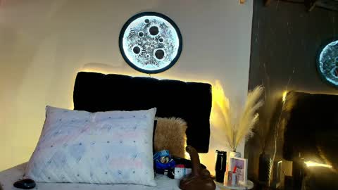 Lorrayne online show from April 7, 12:07 pm