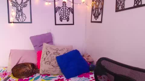 Marce  online show from February 25, 8:11 pm