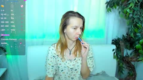 Snapshot of _mari_so chatting on September 22, 6:34 am Scarlett online show from September 22, 6:34 am