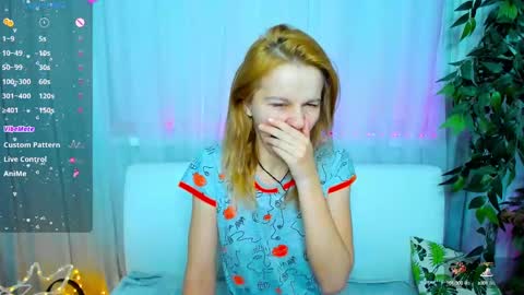 Snapshot of _mari_so chatting on January 23, 1:41 am Scarlett online show from January 23, 1:41 am