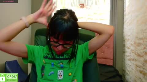 Snapshot of _mavis2 chatting on September 17, 8:40 pm Mavis online show from September 17, 8:40 pm