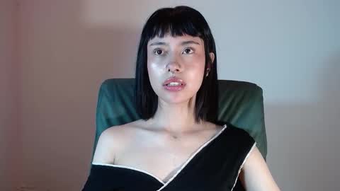 Snapshot of _mavis2 chatting on October 19, 8:44 pm Mavis online show from October 19, 8:44 pm