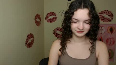 Snapshot of _megasta chatting on December 5, 7:16 am Susie online show from December 5, 7:16 am