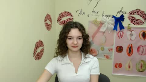 Snapshot of _megasta chatting on December 23, 5:11 pm Susie online show from December 23, 5:11 pm