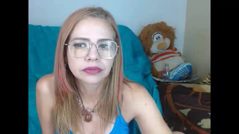 melisa online show from November 6, 8:37 pm