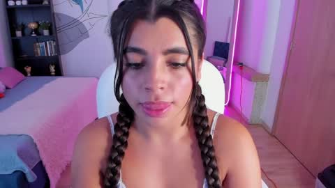  MIa blue 18  online show from May 29, 8:29 pm