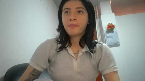 Mia-foster online show from January 16, 8:05 pm