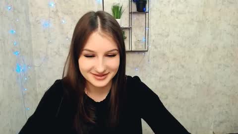 Mia online show from February 23, 1:56 pm