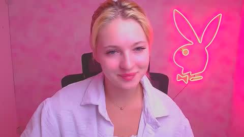 Melanie online show from September 15, 6:00 am