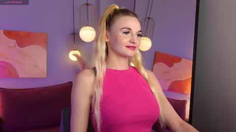Mila online show from June 23, 8:40 pm