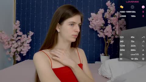 Snapshot of _mirror_girl chatting on February 13, 3:07 am Victoria online show from February 13, 3:07 am