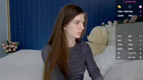Snapshot of _mirror_girl chatting on February 1, 3:19 am Victoria online show from February 1, 3:19 am