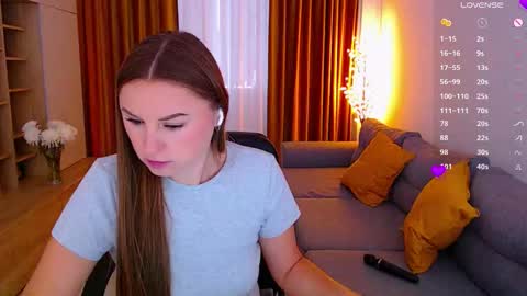 Snapshot of _miss_mia chatting on October 12, 10:06 am Mia online show from October 12, 10:06 am